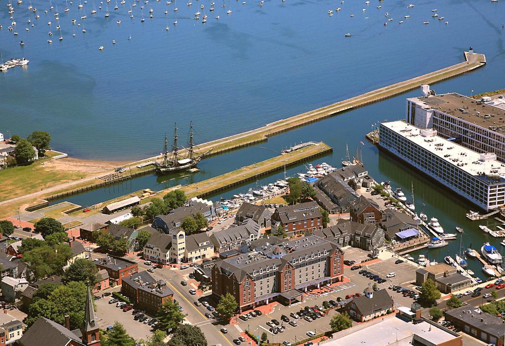 Salem Waterfront Hotel & Suites Exteriör bild